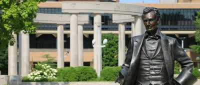 Abraham Lincoln statue at UIS